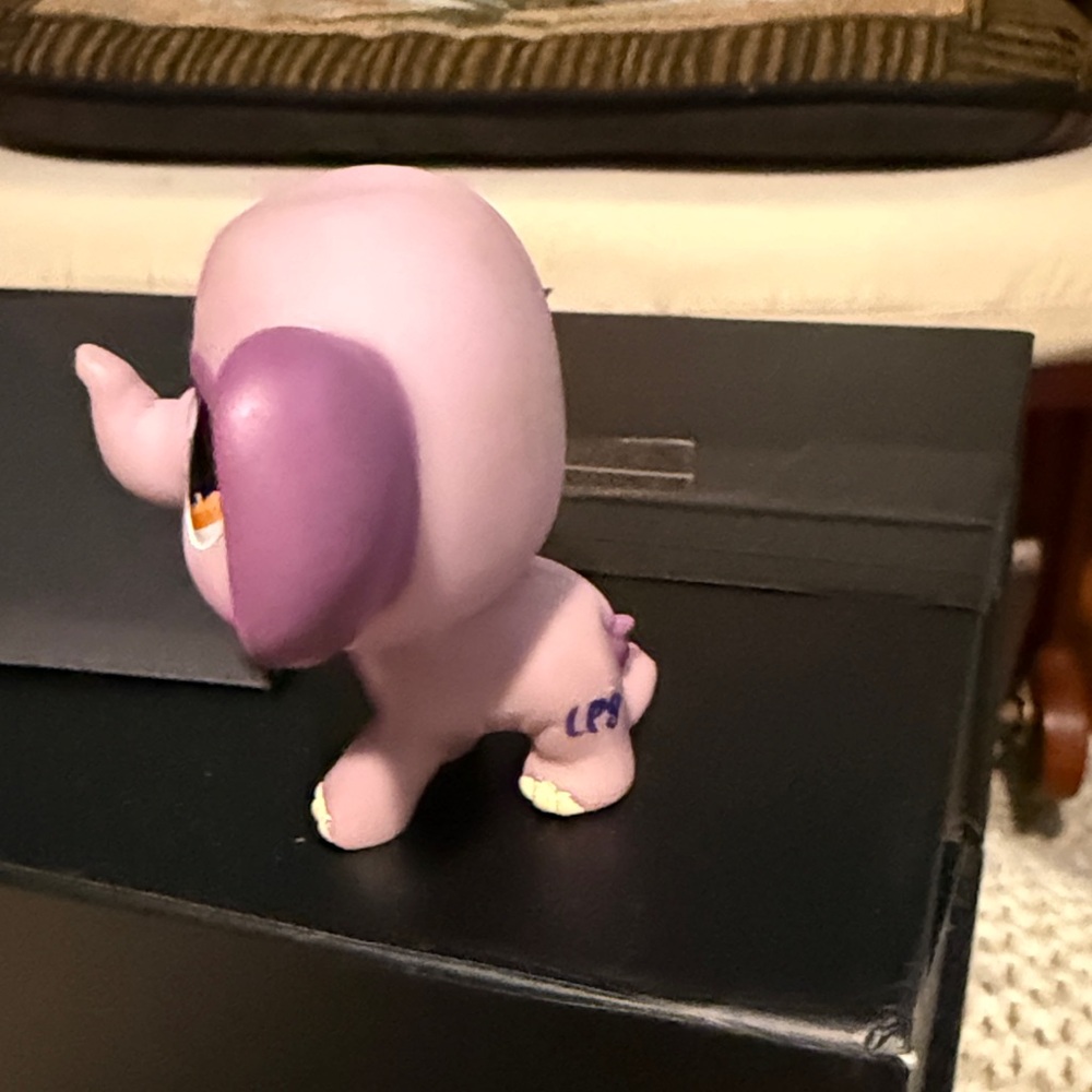 Littlest pet shop years 2005, 2007, 2009
 #50, #1082,  #1086 - Picture 7 of 9